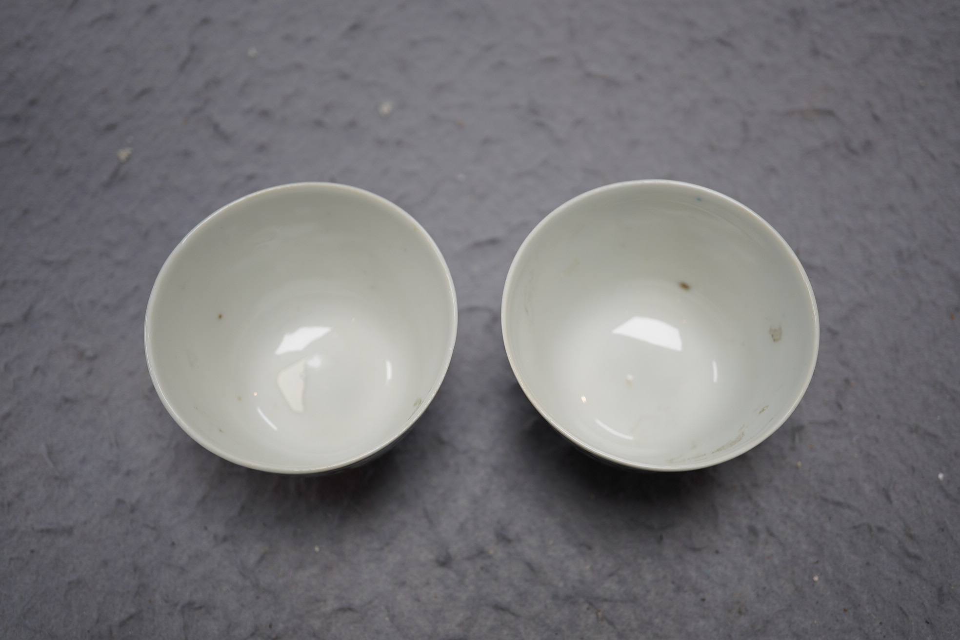 A pair of Chinese doucai cups, Guangxu mark and period (1875-1908)